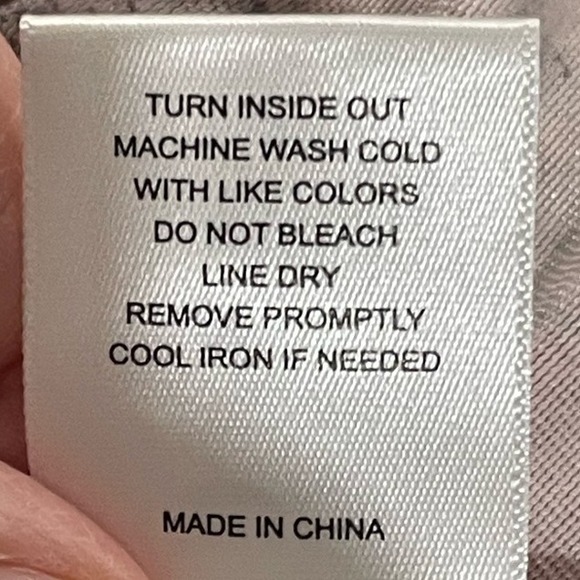 NWT Chelsea & Violet Red Floral Blouse Size Large‎ - Picture 5 of 11